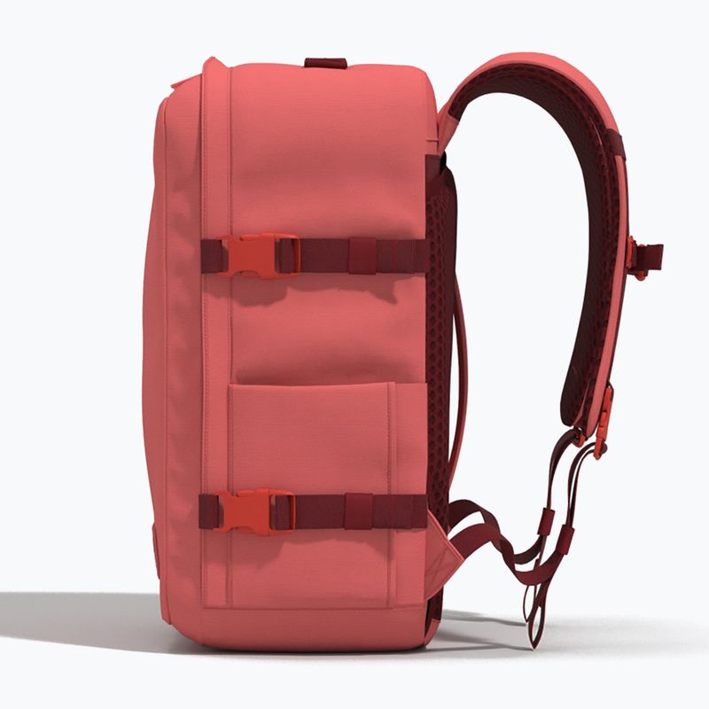 CabinZero Classic Plus 32 l peach valley hiking backpack 6