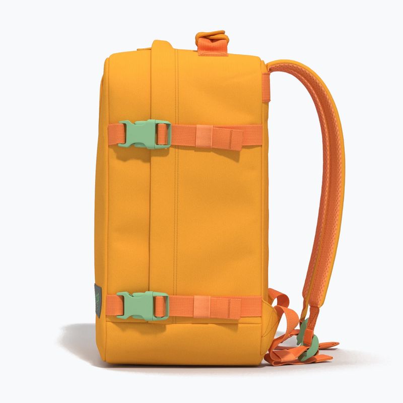 Hiking backpack CabinZero Classic 28 l 6