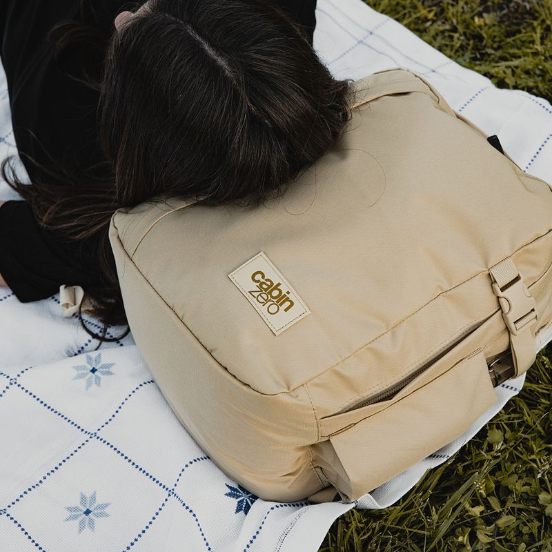 Travel backpack CabinZero Classic Tech 28 l shell white 18