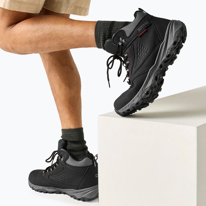 Men's trekking boots REGATTA Amble Boot Waterproof black/riored 7