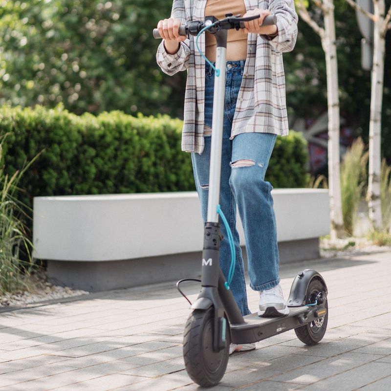 Motus Scooty 10 Lite 2022 silver and black electric scooter 10