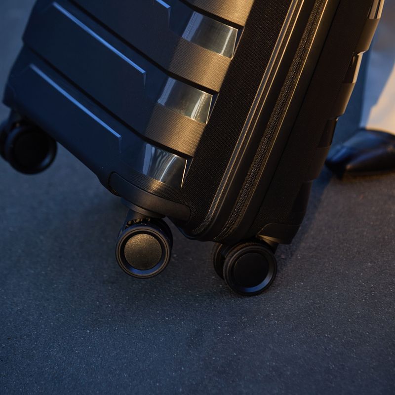 KADVA Cayes 42 l black cabin travel suitcase 18