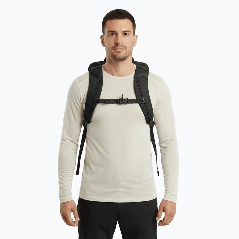 KADVA traWELL 28 l black hiking backpack 3