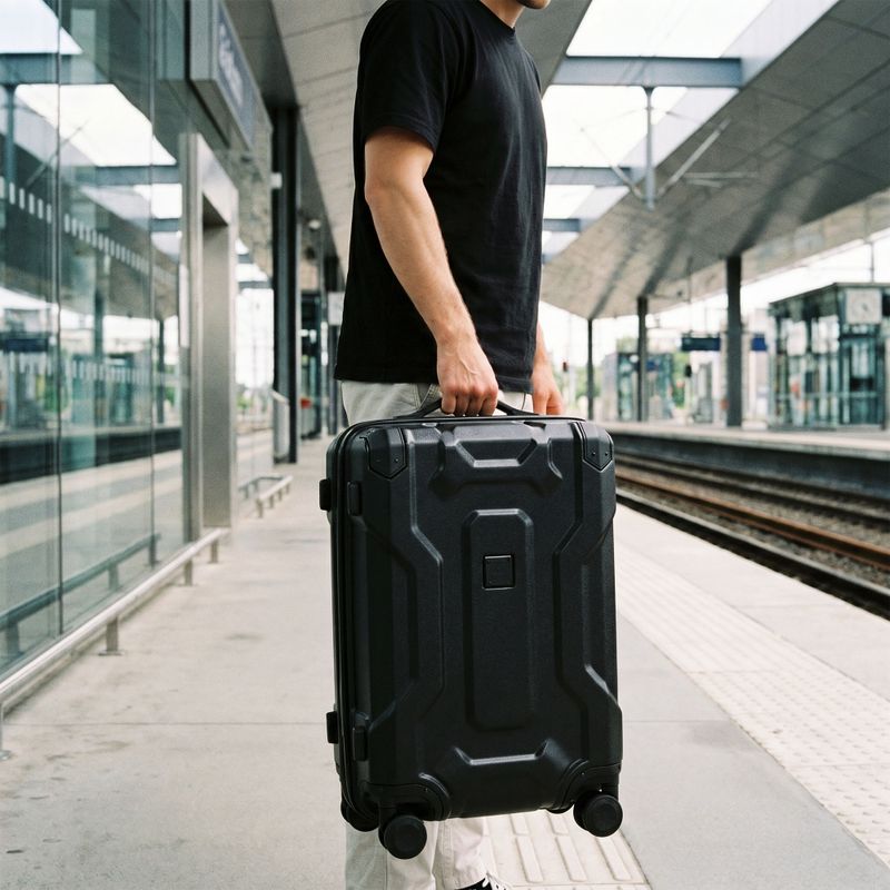 KADVA Roca 41 l black travel suitcase 15
