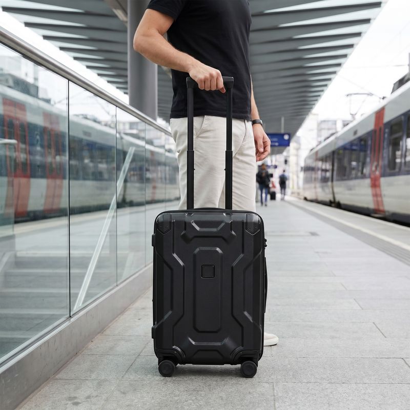 KADVA Roca 41 l black travel suitcase 16