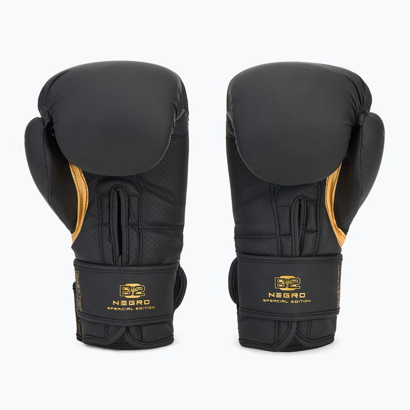 DIVISION B-2 Pro Carbon black/gold boxing gloves 3