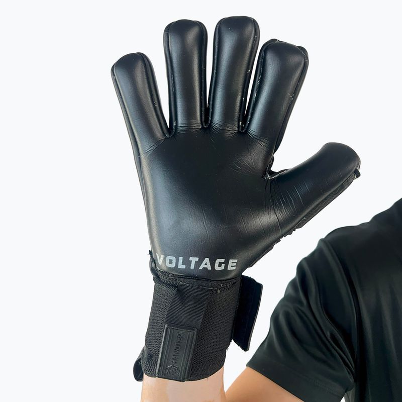 Football Masters Voltage Plus NC goalkeeper gloves black 5