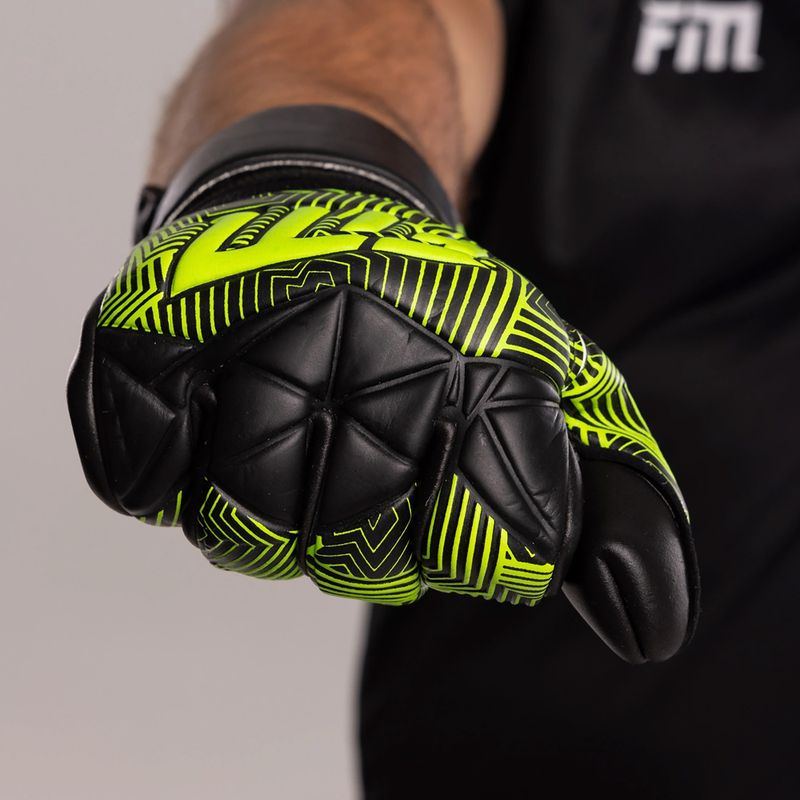 Football Masters Varis X NC goalkeeper gloves black/green 3