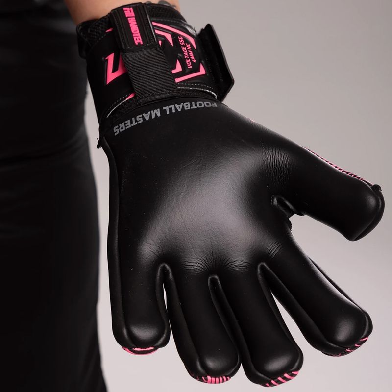 Football Masters Varis X NC goalkeeper gloves black/pink 7