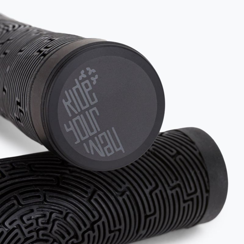 Dartmoor Maze handlebar grips black A2611 3