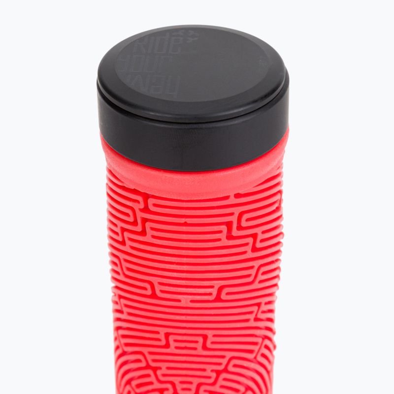 Dartmoor Maze red A2613 handlebar grips 2