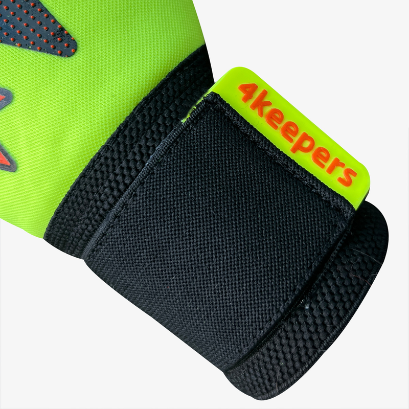 Children's goalkeeper gloves 4keepers Elite Venom NC Jr celadon 6