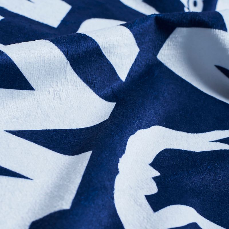 MANTO Pattern navy towel 2
