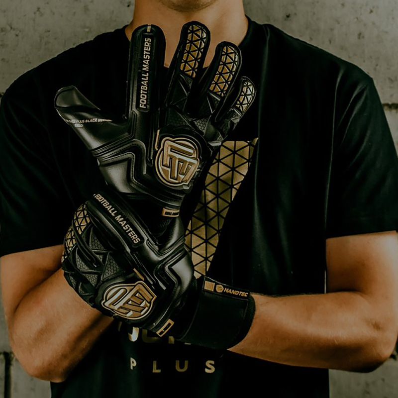 Football Masters Voltage Plus NC v 4.0 children's goalkeeping gloves black 1190-3 7