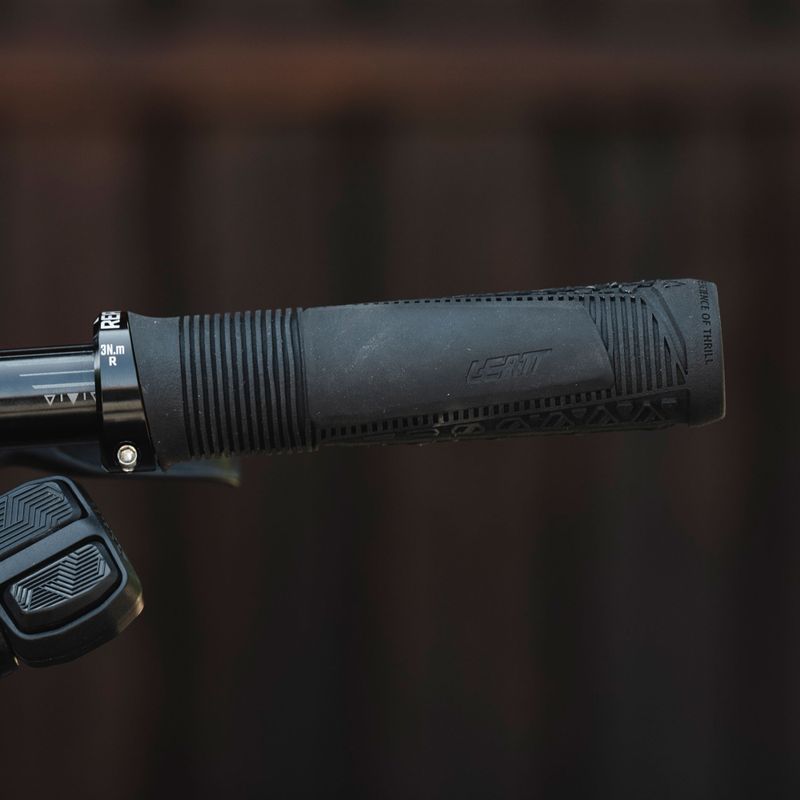 Leatt ReaFlex 6.0 Regular 31 mm handlebar grips black 4
