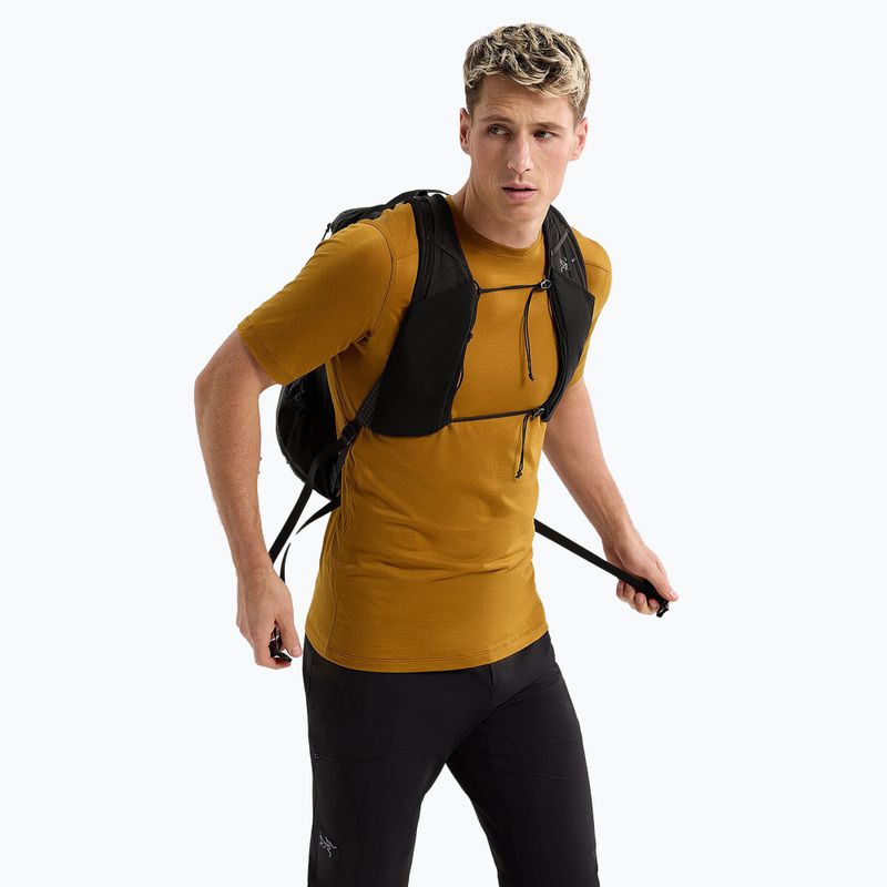 Arc'teryx Aerios 18 l balck hiking backpack 7