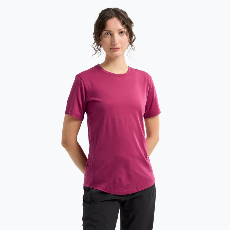 Arc'teryx women's Lana Crew t-shirt amaranthus