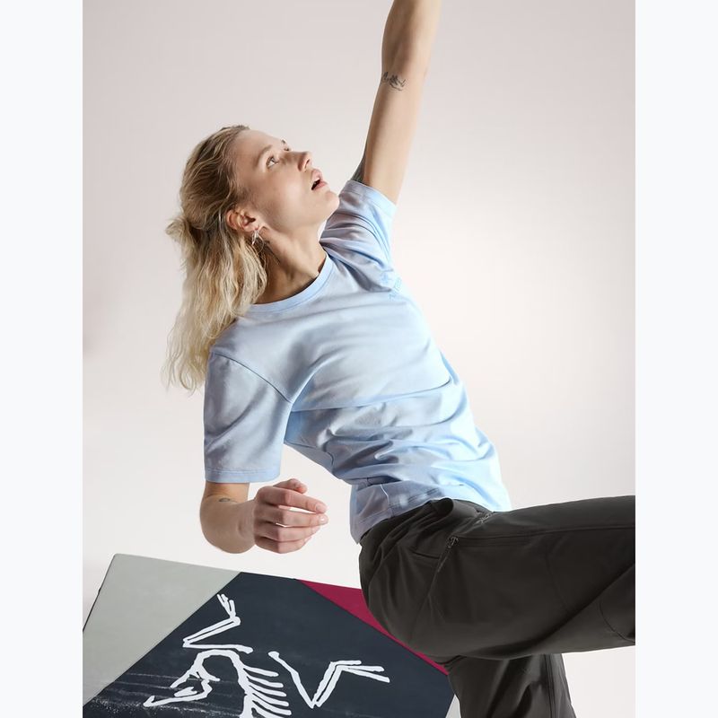 Women's T-shirt Arcteryx Kragg Sl Cotton Emblem Crew mallow alpine blue 5
