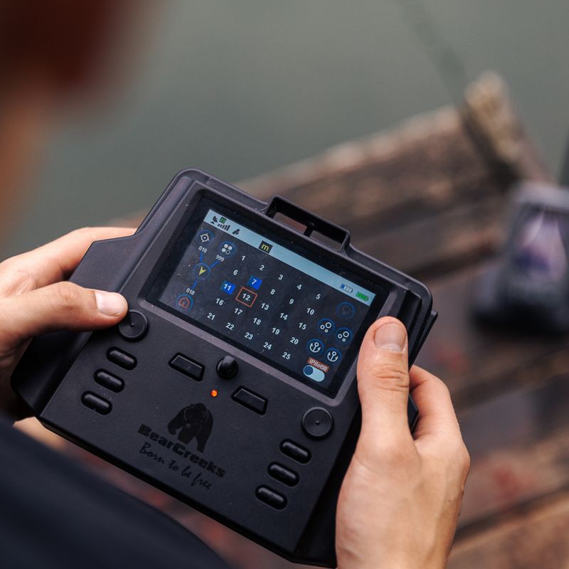 BearCreeks iPilot40 bait boat with GPS Autopilot System + Echosounder BC202 camou IPILOT40.CAMOU 7