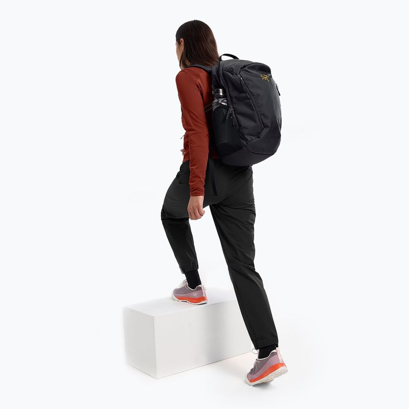 Arcteryx backpack Mantis 16 l black 5
