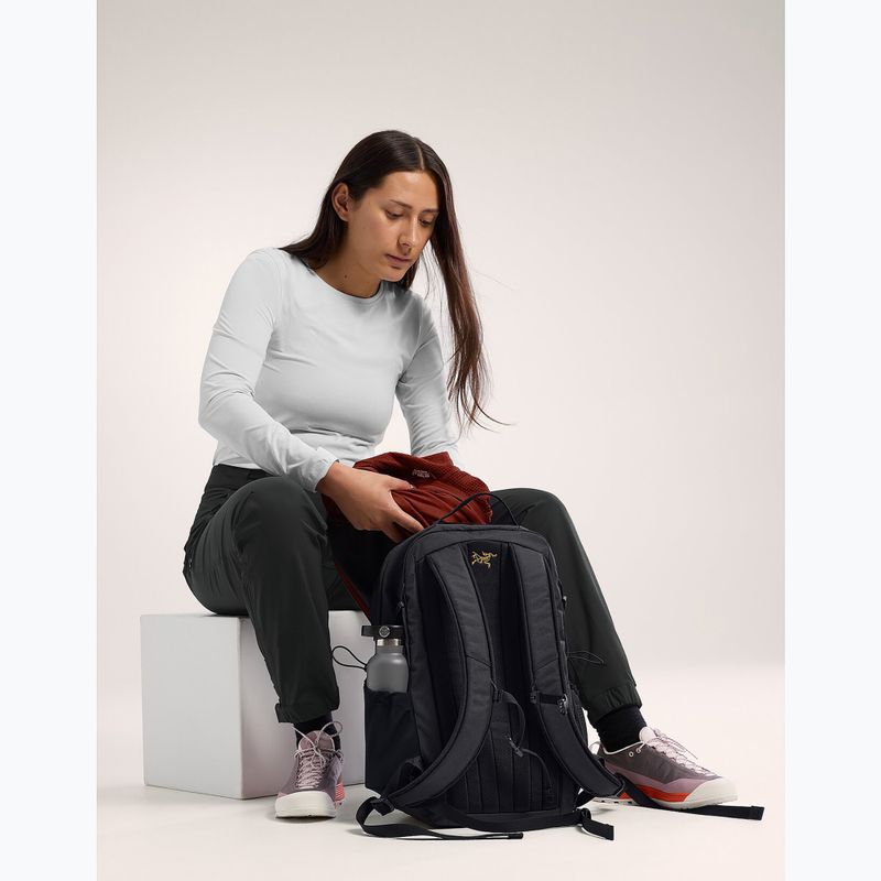 Arcteryx backpack Mantis 16 l black 6