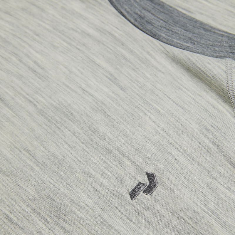 Women's thermal active sweatshirt Peak Performance Magic Crew Wool-Blend Baselayer med grey melange 7