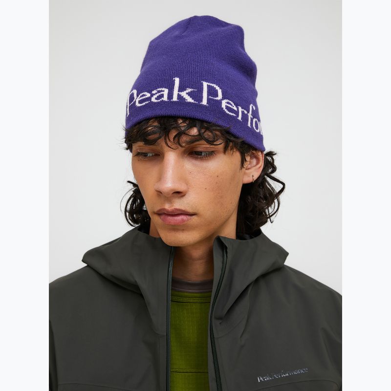 Winter hat Peak Performance PP montana grape 2