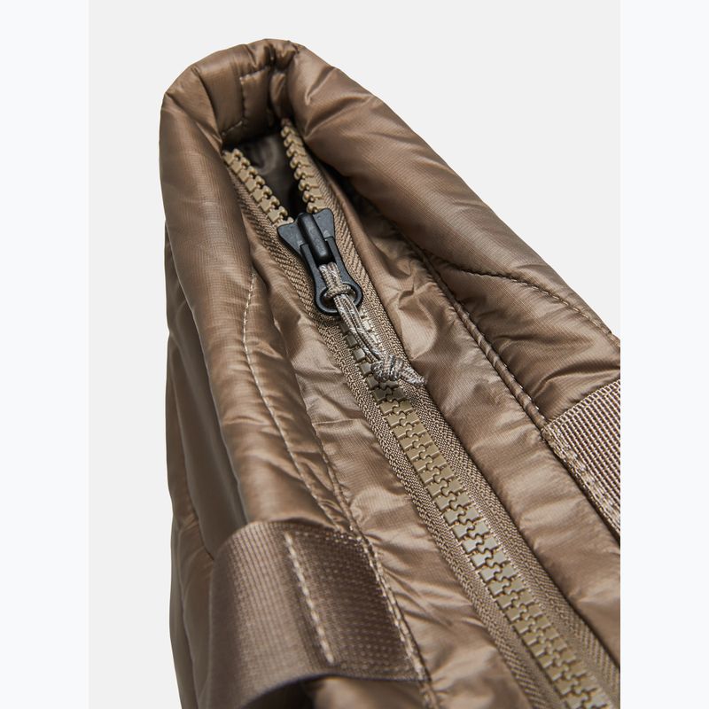 Bag Peak Performance Helium Tote 6 l terrain tan 4
