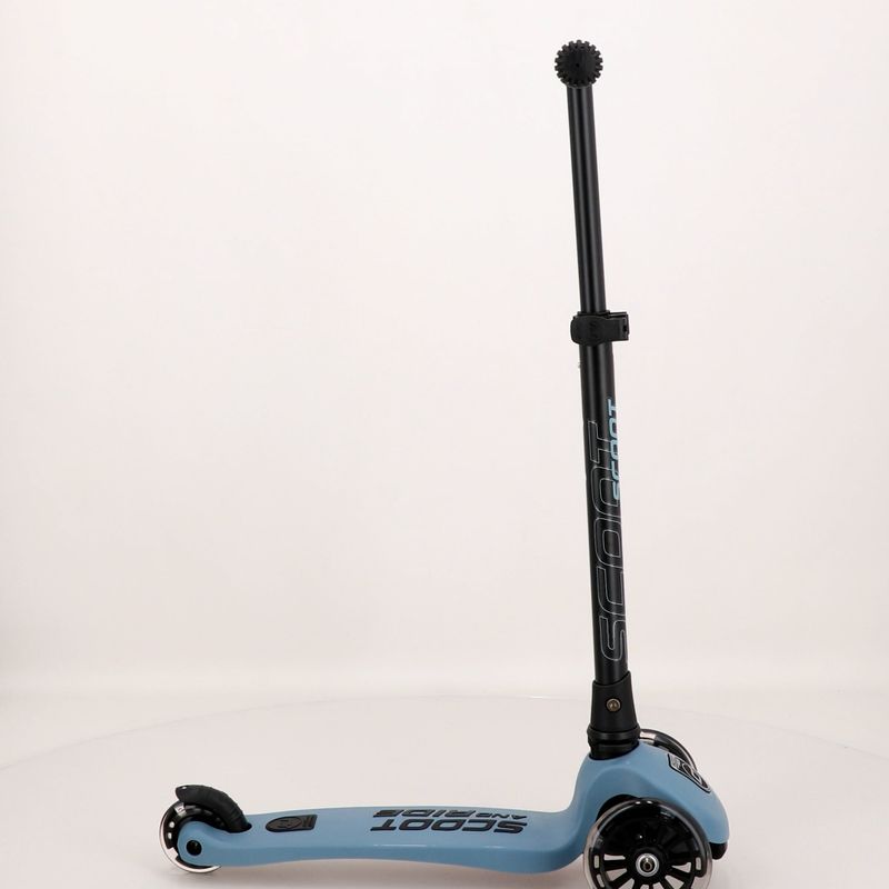 Scoot & Ride Highwaykick 3 LED children's balance scooter blue 95030010 9