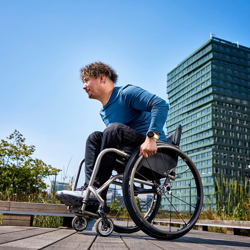 Watch Garmin Venu 4 41 mm slate/black 9