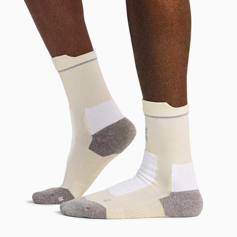 On Ultra undyed running socks 2