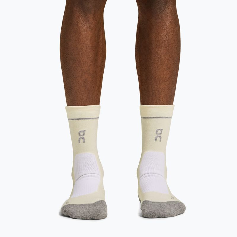 On Ultra undyed running socks 3