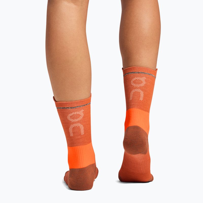 On Running Ultra rust/flame running socks 4