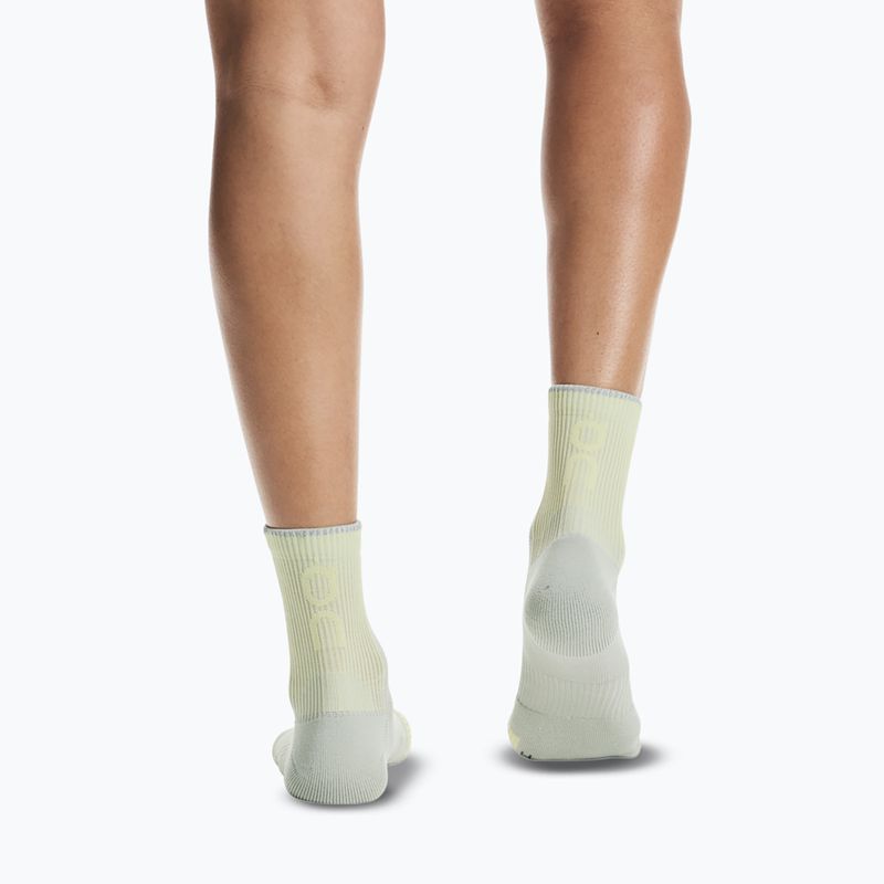 On Performance Run Mid socks tin/lemonade 4