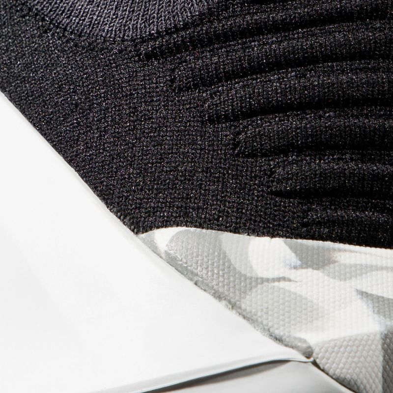 Mammut Hueco Knit II Low black/light ice gray women's approach shoe 8