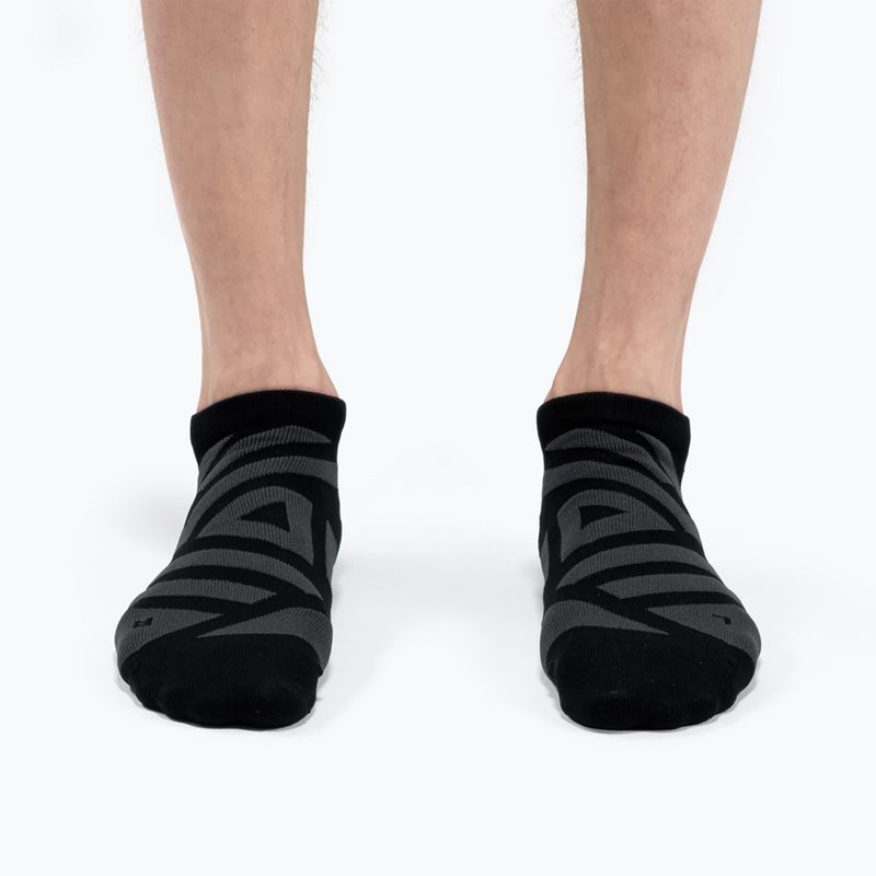 Men's On Performance Low black/shadow running socks 3