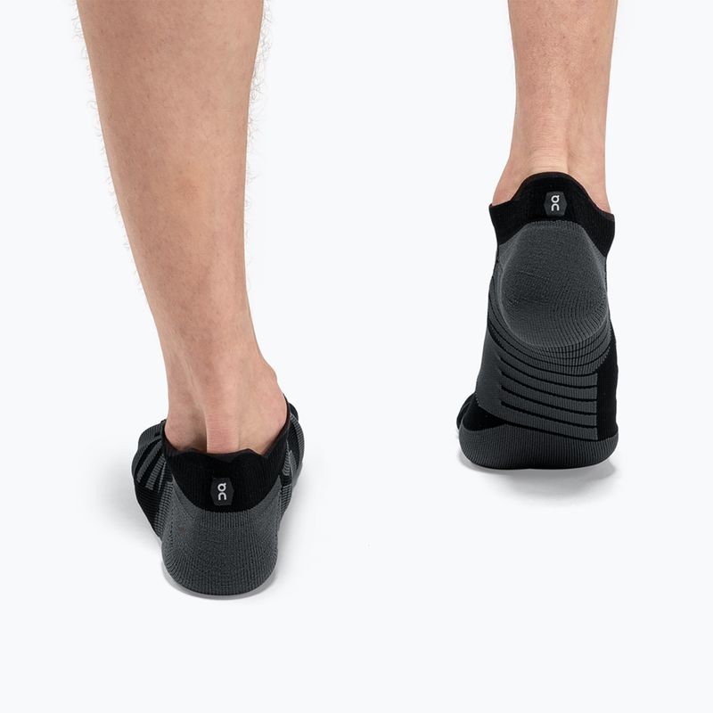 Men's On Performance Low black/shadow running socks 4