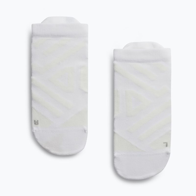 Women's On Performance Low white/ivory running socks