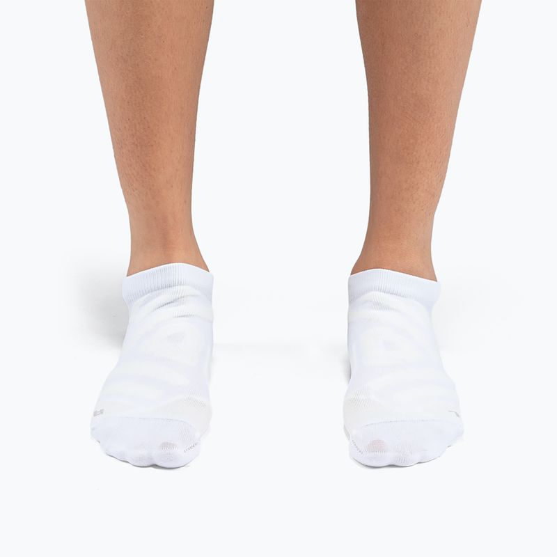 Women's On Performance Low white/ivory running socks 3