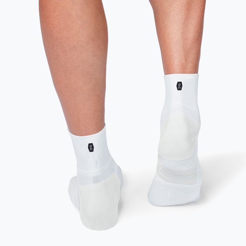 Men's On Running Performance Mid white/ivory running socks 4