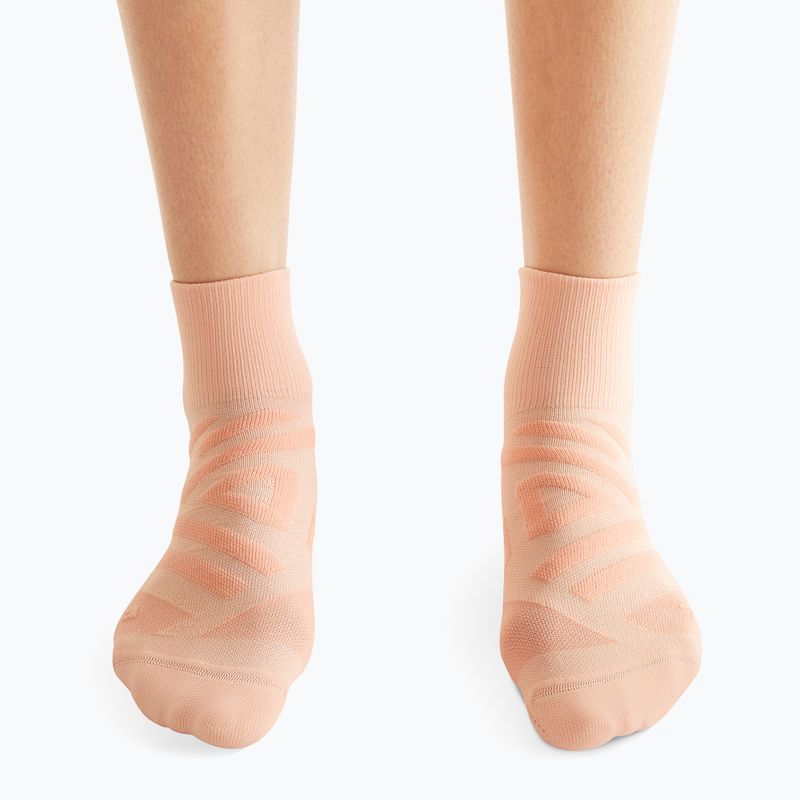 Women's On Running Performance Mid rose/flamingo running socks 6