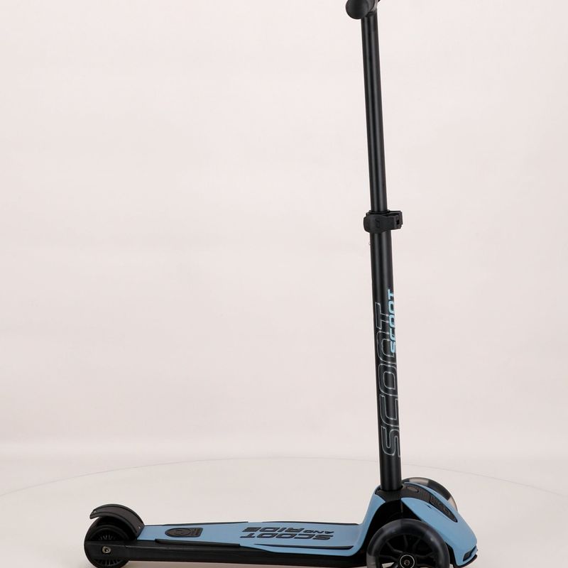 Scoot & Ride Highwaykick 5 LED tricycle grey 96434 11