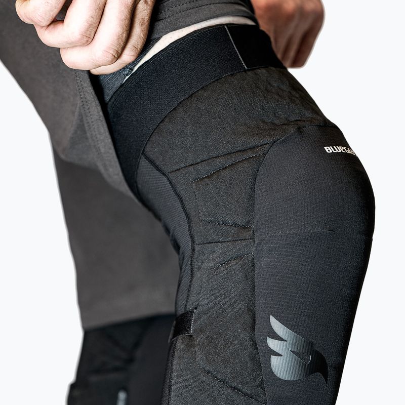 Bluegrass Arto black bicycle knee protectors 5