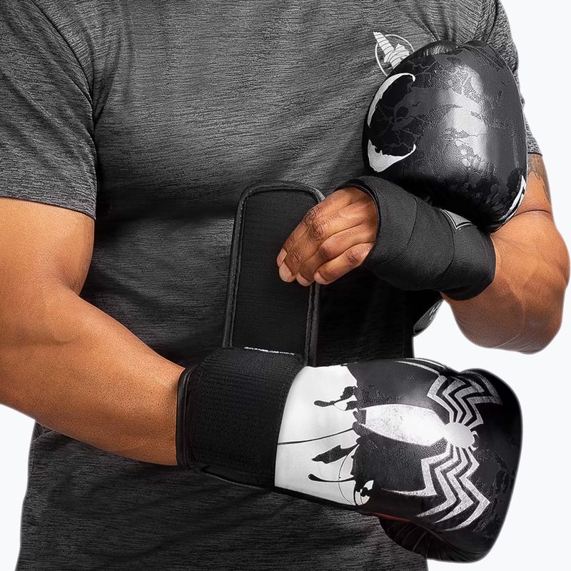 Hayabusa Venom black/white boxing gloves 4