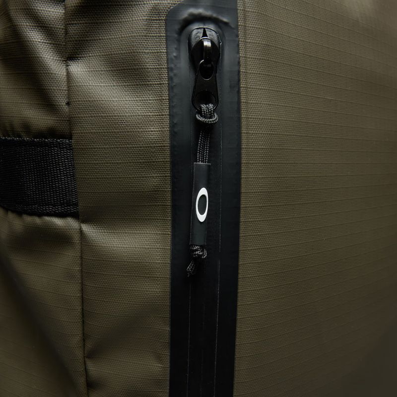 Travel bag Oakley Terraquest 55 l deep olive 7