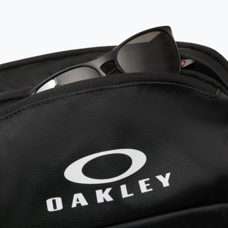 Urban backpack Oakley Essential Day Pack M 9.0 28 l blackout 5