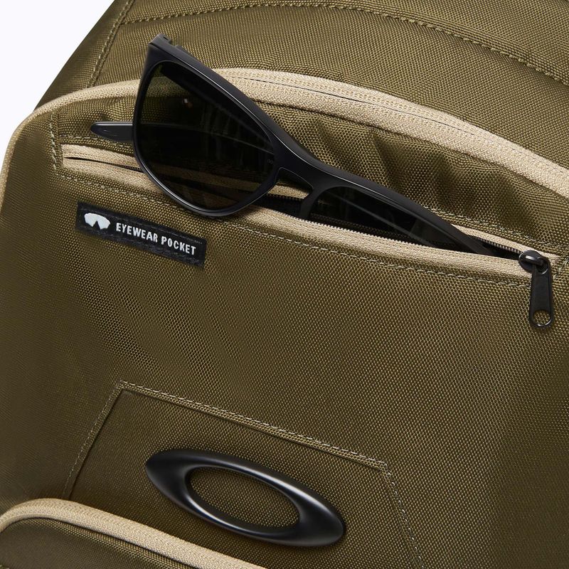 Urban backpack Oakley Enduro 4.0 25 l army green/pebble 5