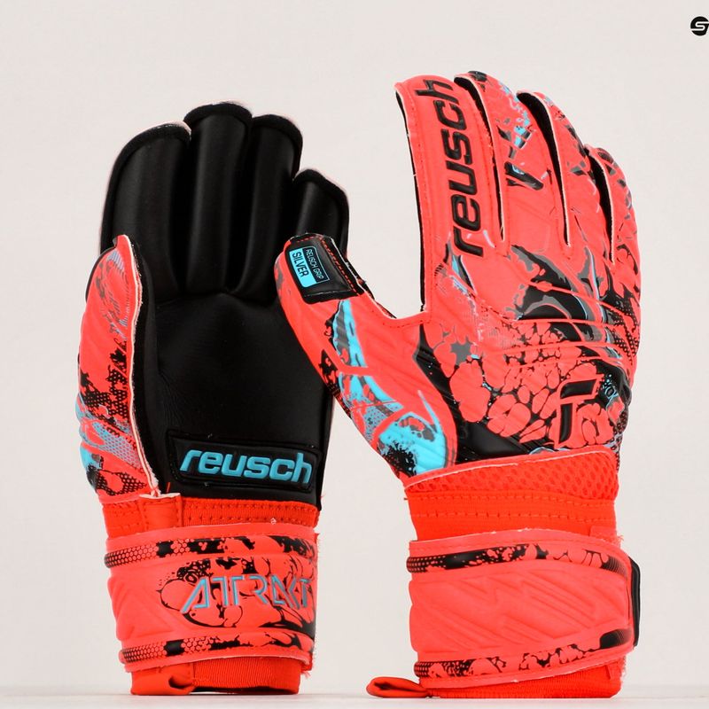 Reusch Attrakt Silver Roll Finger Junior Children's Goalkeeper Gloves Red 5372217-3333 9