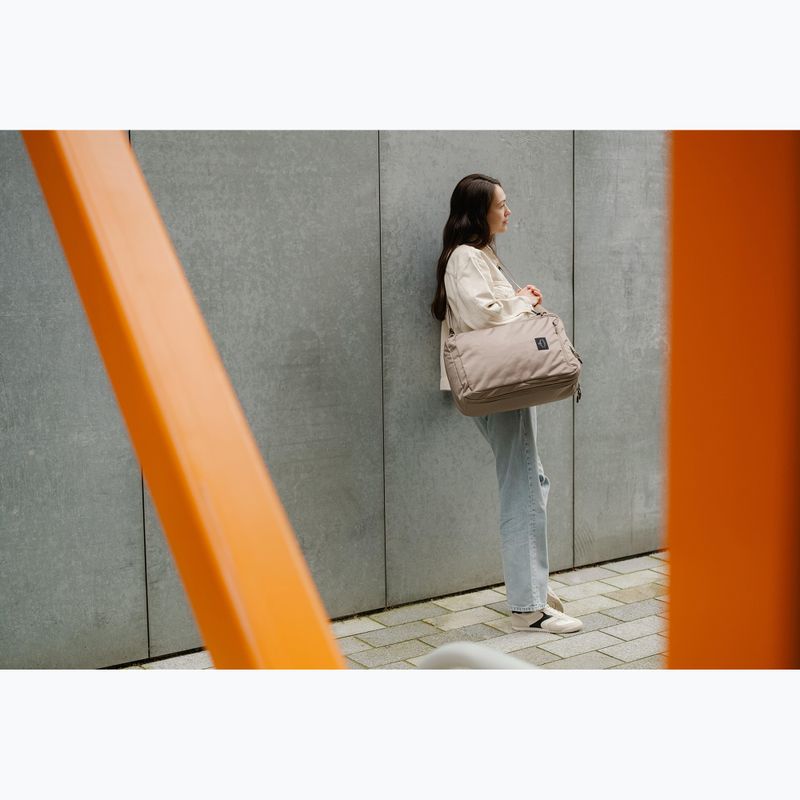 Osprey Aoede Briefpack 22 l tan concrete urban backpack 15