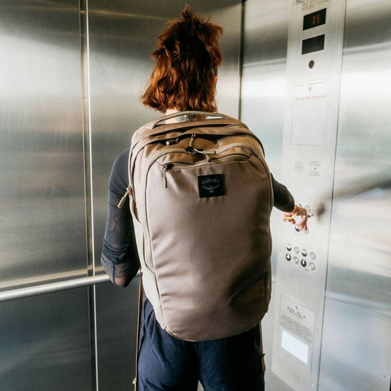 Osprey Aoede Airspeed 20 21 l tan concrete city backpack 11